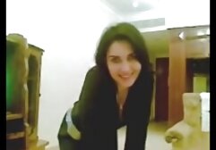Các xnxx của nhật người đã mua của một người phụ nữ chân là một cánh trên chân của cô.